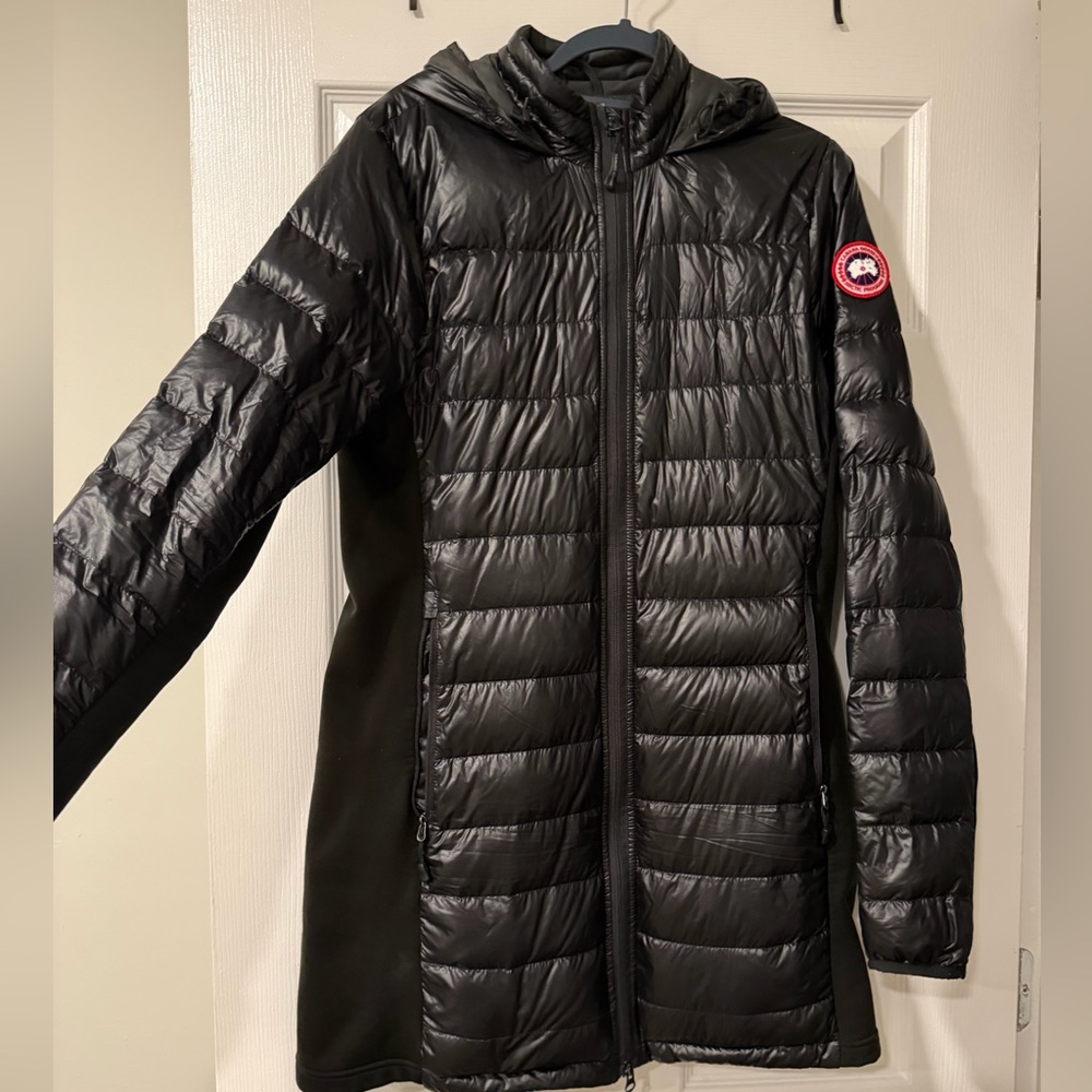 Canada Goose iconic Classic Hybridge Lite Hooded Coat.